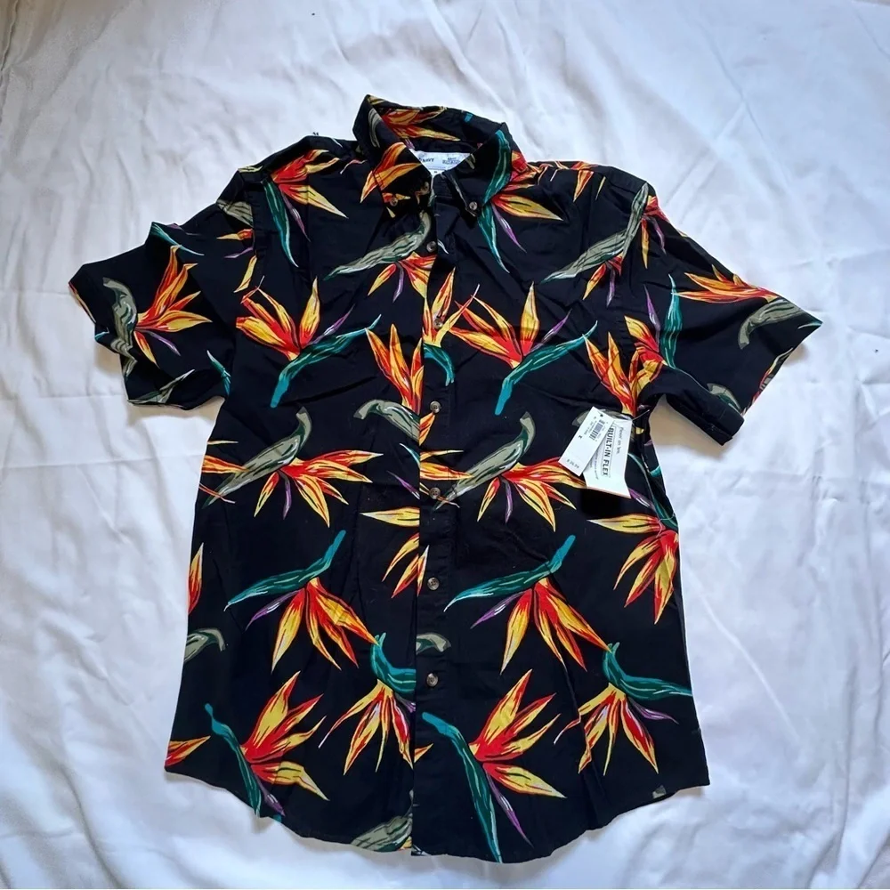 NWT Old Navy Button Down - Picture 2 of 4